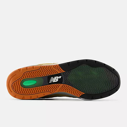 New Balance NM933NMO