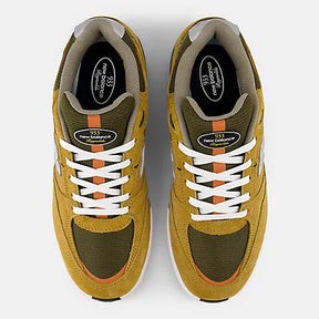 New Balance NM933NMO