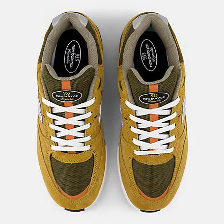 New Balance NM933NMO